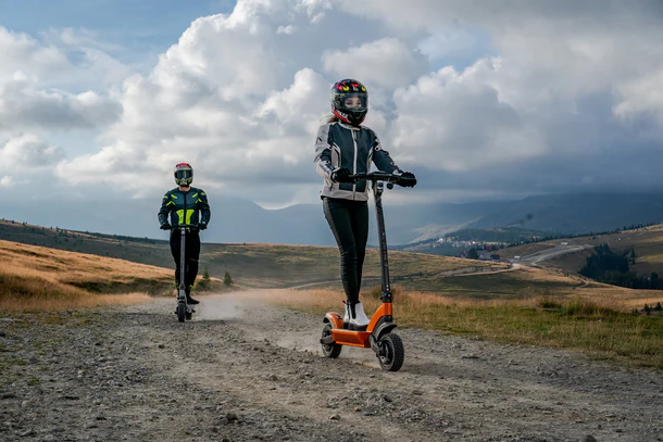 TankTorq TK5 electric scooter 电动滑板车 – 为每一公里负责，为每一位骑手加速。